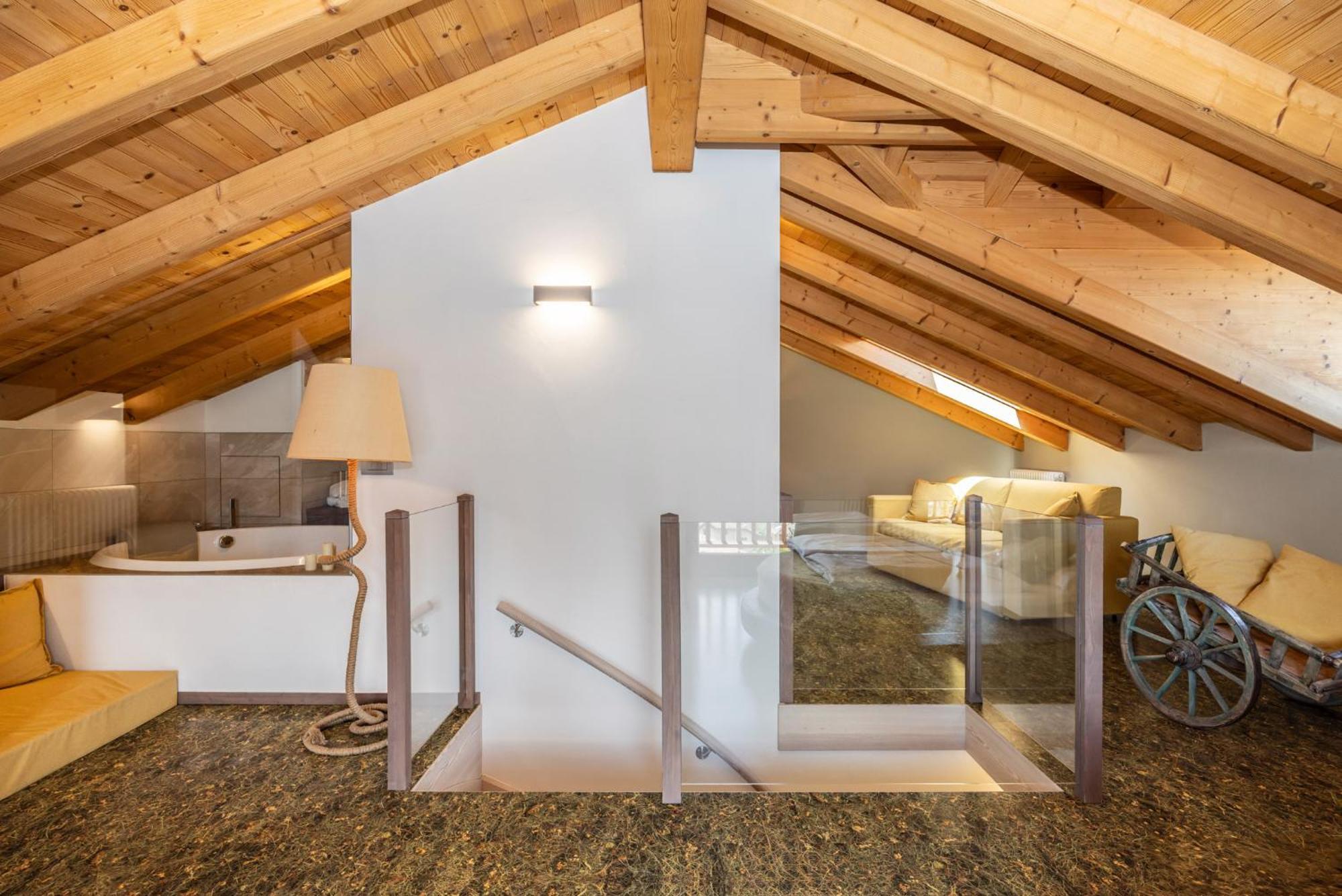 Horse House Bed & Breakfast Romallo Exterior photo